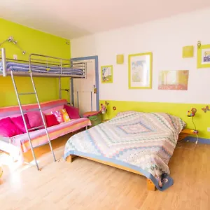 volets-bleus-et-briques-rouges.midi-pyreneeshotels.com/